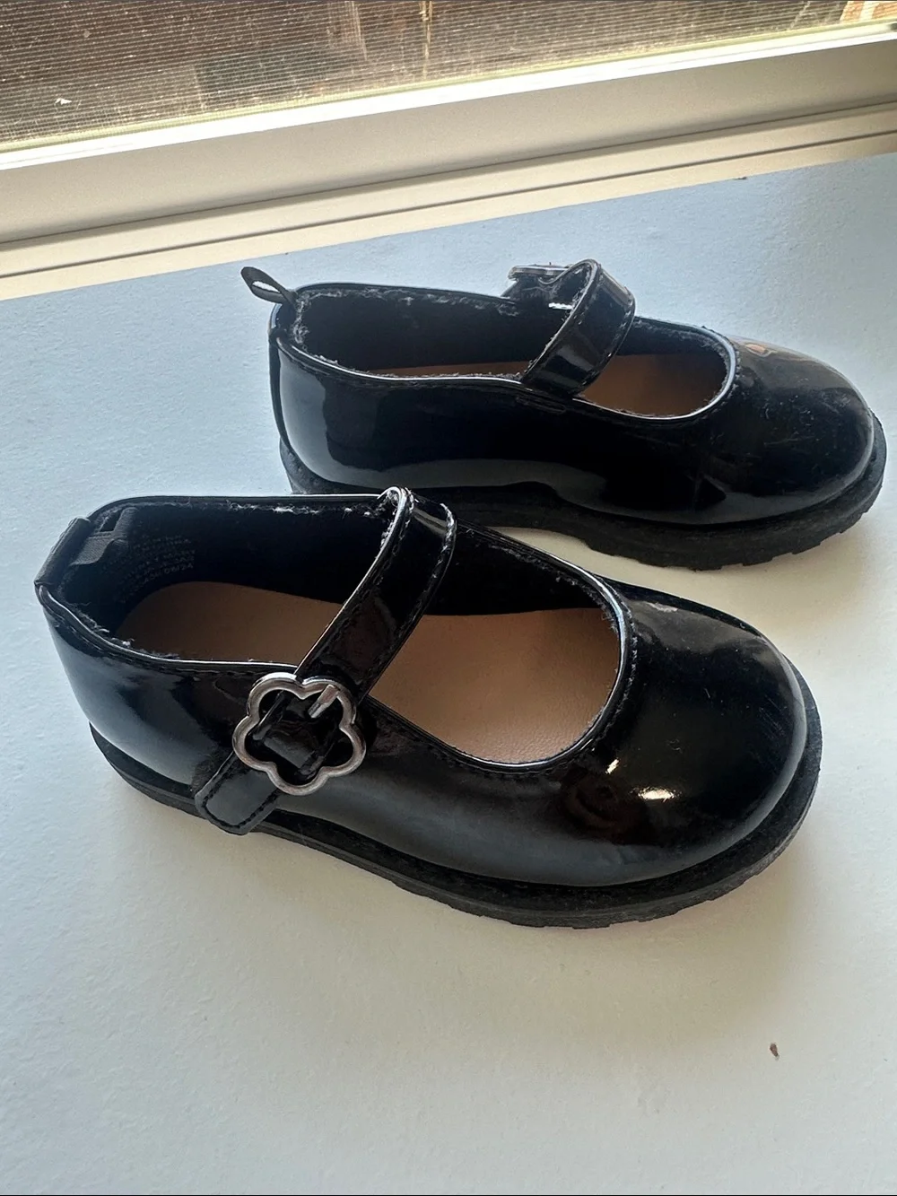 Black Patent Mary Jane Flats with Flower Buckle